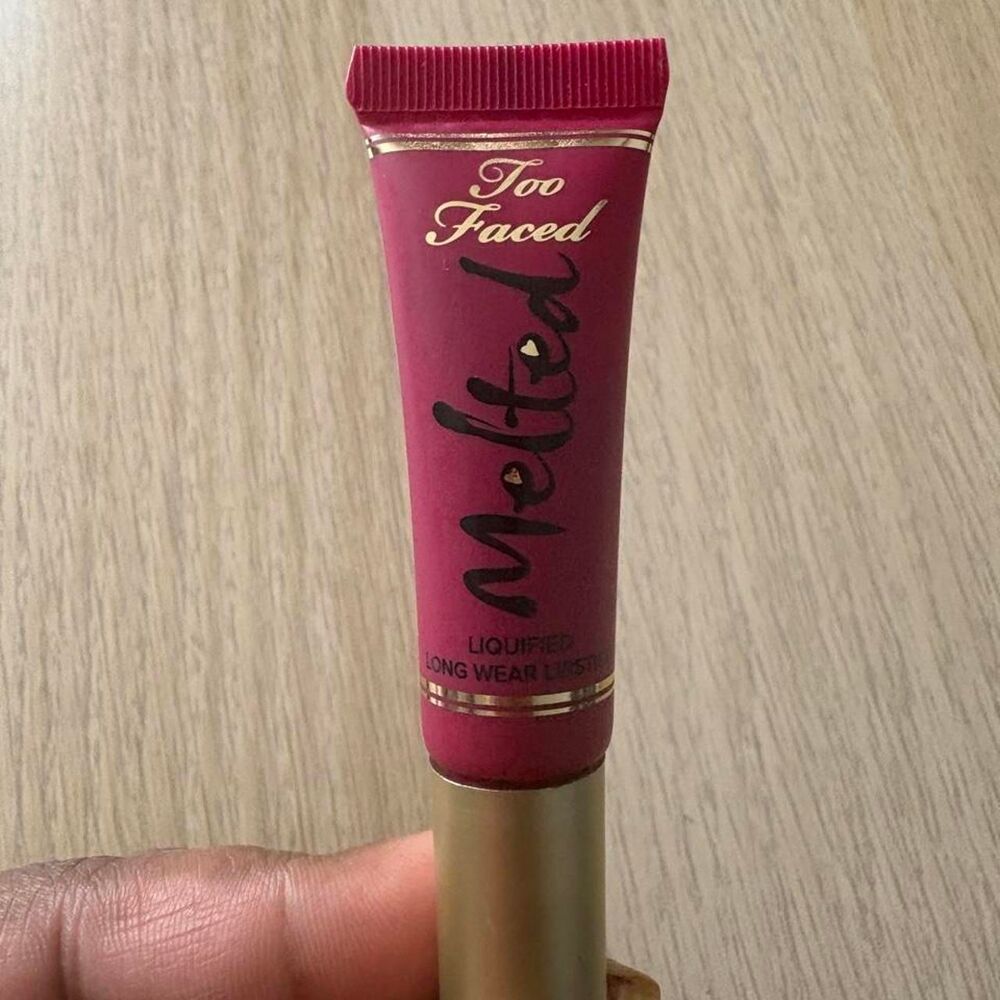 Too-faced Makeup
